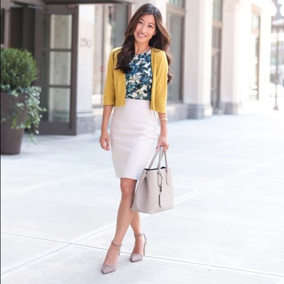 WORK WEAR CHIC Curated Personalized Mystery Box - Picture 3 of 7